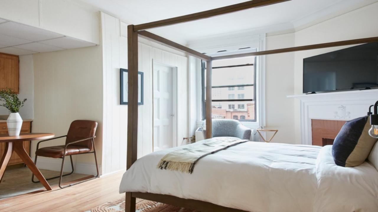 Charming Downtown Crossing Suites By Sonder Everett 外观 照片